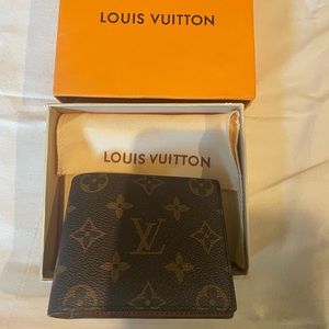 Louis Vuitton Classic Wallet